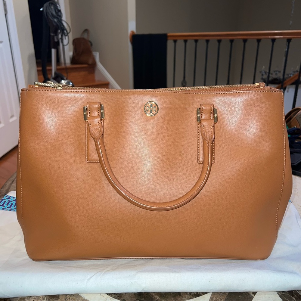 Tory Burch Robinson Tote